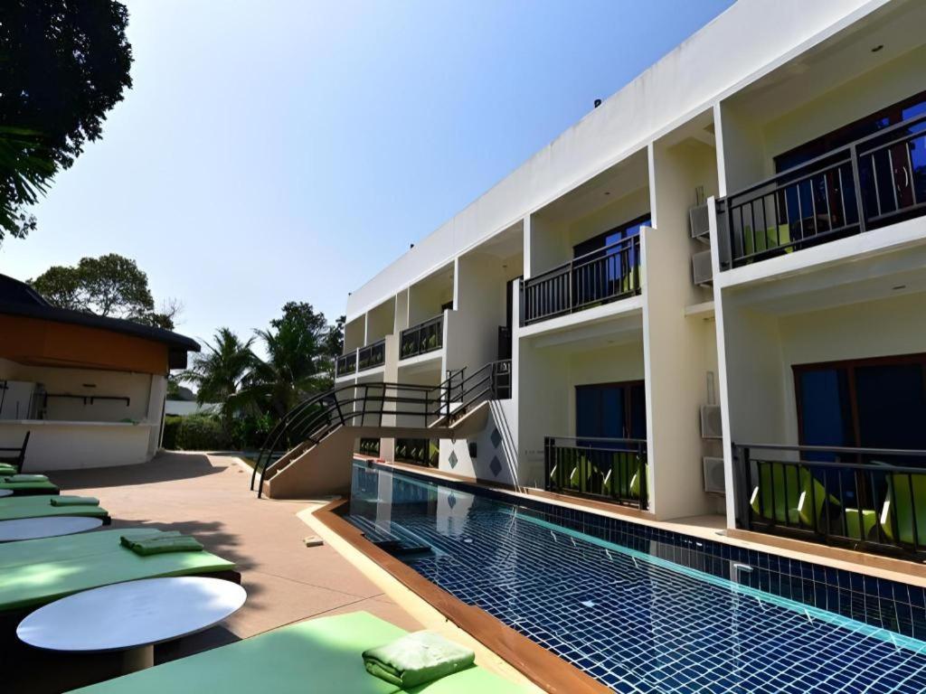 The Green Hotel Koh Lipe Exterior photo